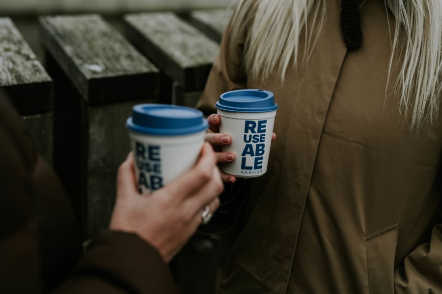 De nye kaffekopper, der kan pantes i Aarhus, er et treårigt forsøg. Foto: Aarhus Kommune. 