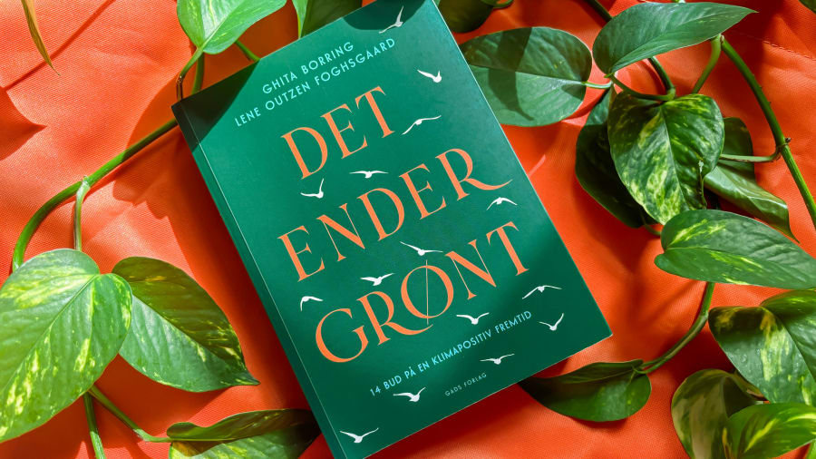 Bogen ’Det ender grønt – 14 bud på en klimapositiv fremtid’ er udgivet af tænketanken CONCITO i samarbejde med Gads Forlag. Foto: Julie Thodsen Toft