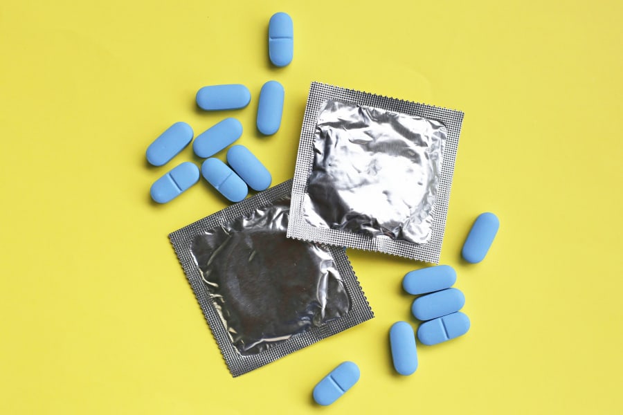 Kondomet og PrEP har været nogle af de helt afgørende spillere i kampen mod hiv. Foto: iStock/Bowonpat Sakawe