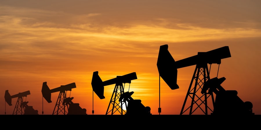 Oliens storhedstid som kilde til varme i de danske hjem er for længst forbi. Allerede siden oliekriserne i 1970'erne er det kun gået én vej: nedad. Foto: iStock/bymuratdeniz