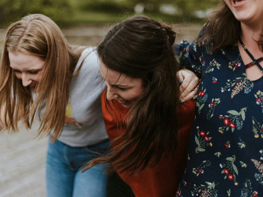 Lærke fik hjælp til at komme på højskole, og det blev vendepunktet i hendes liv. Foto: Priscilla du Preez fra Unsplash