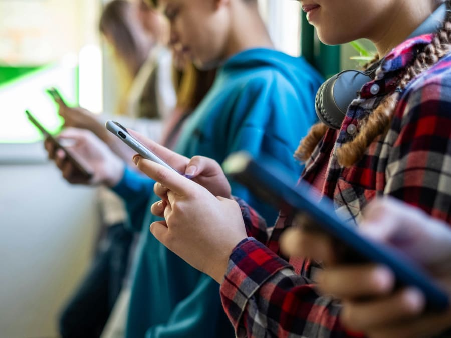 Det er særligt børn i alderen 12 til 14 år, der går igen i anmeldelserne af grooming. Foto: StockPlanets