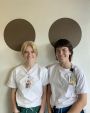 Iben Moxoll (tv) og Nikoline Molano (th) kender selv til de udfordringer som LGBTQ+-personer oplever i mødet med sundhedsvæsenet. Privatfoto.