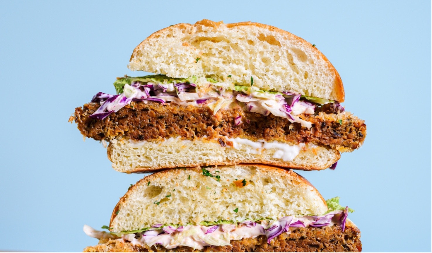 I Varde skal svampefermentering og grønt forvandles til 4.000 tons plantekød. I Danmark udleder vi nemlig for meget CO₂ med vores kødforbrug. Det vil den danske virksomhed MATR Foods nu lave om på. Foto: MATR Foods