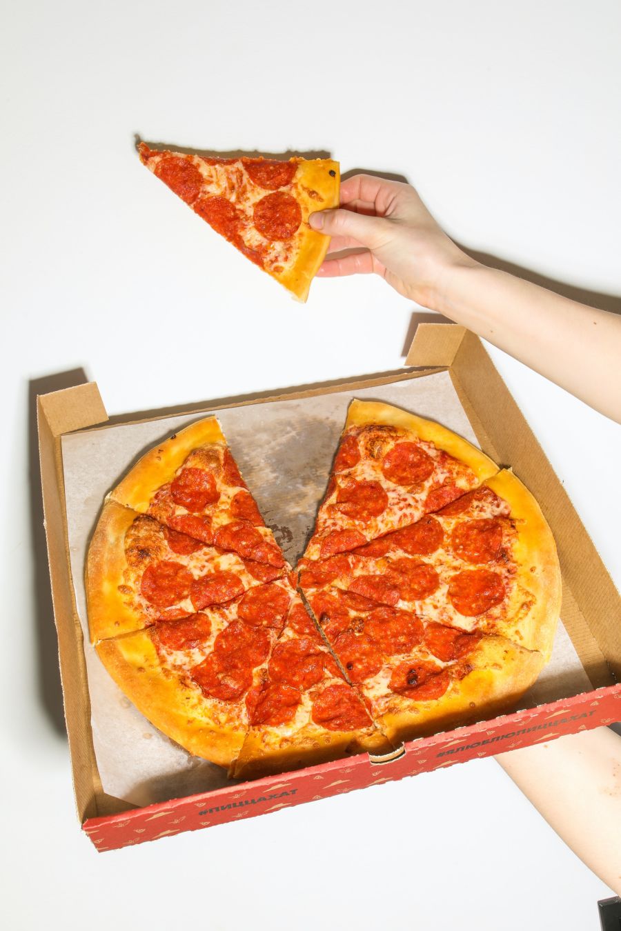 Før 2020 kunne PFAS vandre fra bakken direkte over på din pizza. Foto: Polina Tankilevitch