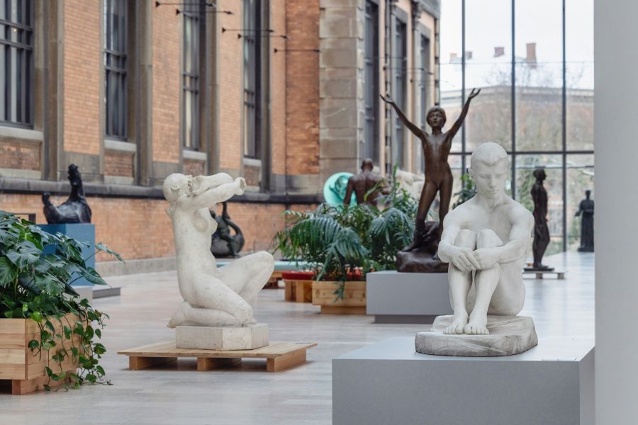 Skulpturgaden på Statens Museum for Kunst har det helt rette indeklima til skulpturer i bronze og sten. Foto: Frida Gregersen