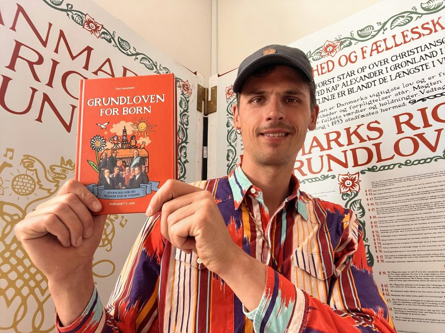 Olav Hesseldahl har skrevet grundloven for børn 